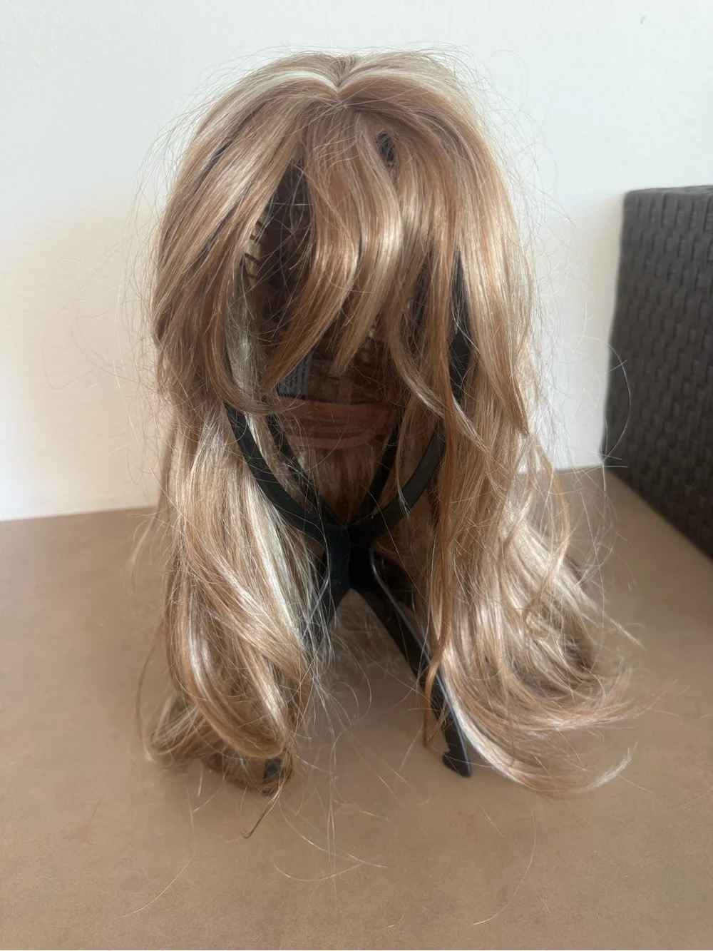 Blonde Layered Synthetic Wig with Bangs - Natural Blonde